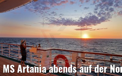 MS Artania abends auf der Nordsee 18.07.2021