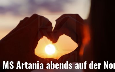 MS Artania abends auf der Nordsee 18.07.2021