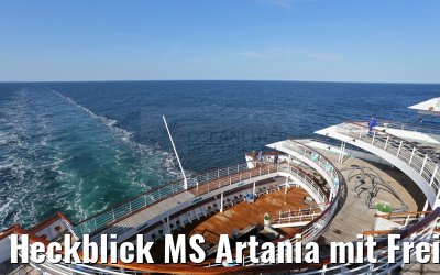 Heckblick MS Artania mit Freidecks