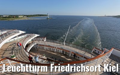 Leuchtturm Friedrichsort Kiel MS Artania