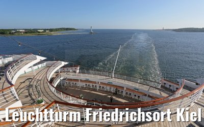 Leuchtturm Friedrichsort Kiel MS Artania