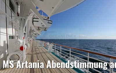 MS Artania Abendstimmung auf Promenade