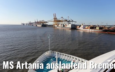 MS Artania auslaufend Bremerhaven am 04.06.2015
