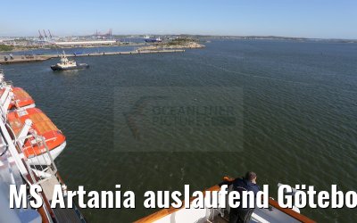 MS Artania auslaufend Göteborg