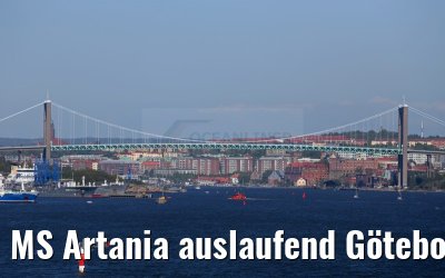 MS Artania auslaufend Göteborg