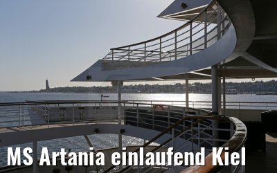 MS Artania einlaufend Kiel