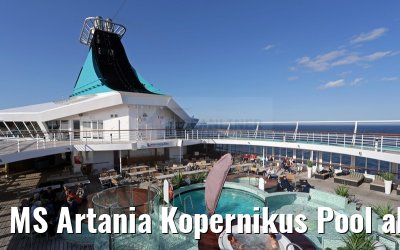 MS Artania Kopernikus Pool abends