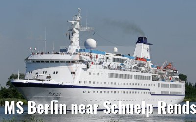 MS Berlin near Schuelp Rendsburg 21. July 2016