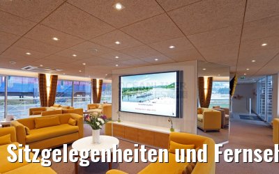 Sitzgelegenheiten und Fernseher Panorama Lounge MS Camargue morgens