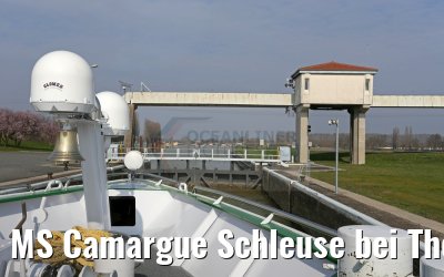 MS Camargue Schleuse bei Thoissey auf Saône
