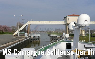 MS Camargue Schleuse bei Thoissey auf Saône