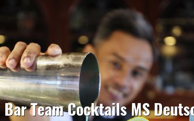 Bar Team Cocktails MS Deutschland 