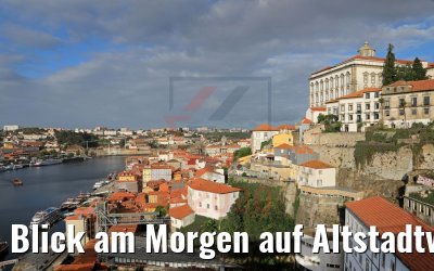 Blick am Morgen auf Altstadtviertel Ribeira in Porto 25.09.2020