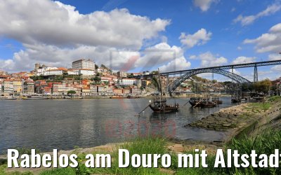 Rabelos am Douro mit Altstadt Ribeira Porto 25.09.2020