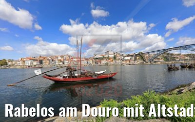 Rabelos am Douro mit Altstadt Ribeira Porto 25.09.2020