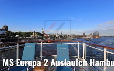 MS Europa 2 Auslaufen Hamburg 30.07.2020 mit Landungsbrücken