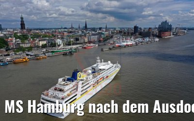 MS Hamburg nach dem Ausdocken vor den Landungsbrücken Hamburg 19.05.2020