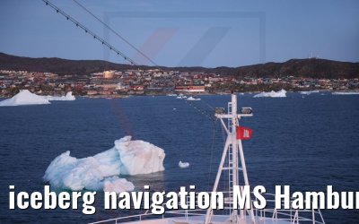 iceberg navigation MS Hamburg Ilulissat