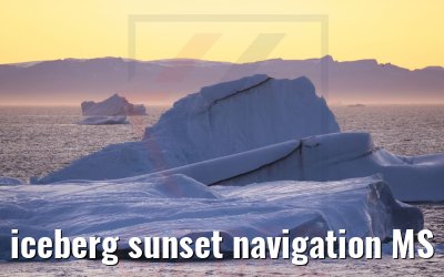 iceberg sunset navigation MS Hamburg