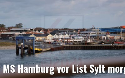 MS Hamburg vor List Sylt morgens 12.10.2021
