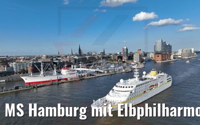 MS Hamburg mit Elbphilharmonie und Cap San Diego 13.07.2022