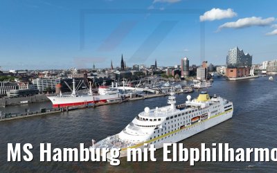 MS Hamburg mit Elbphilharmonie und Cap San Diego 13.07.2022