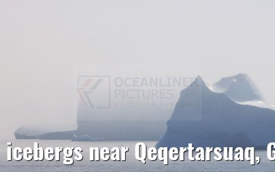 icebergs near Qeqertarsuaq, Greenland 06.08.2024