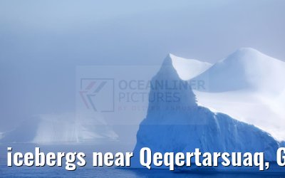 icebergs near Qeqertarsuaq, Greenland 06.08.2024