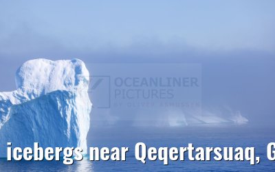 icebergs near Qeqertarsuaq, Greenland 06.08.2024