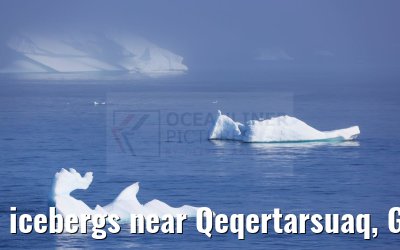 icebergs near Qeqertarsuaq, Greenland 06.08.2024