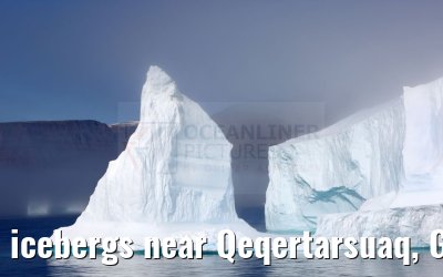 icebergs near Qeqertarsuaq, Greenland 06.08.2024