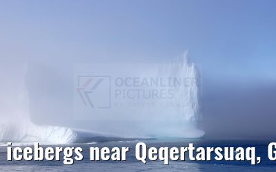 icebergs near Qeqertarsuaq, Greenland 06.08.2024