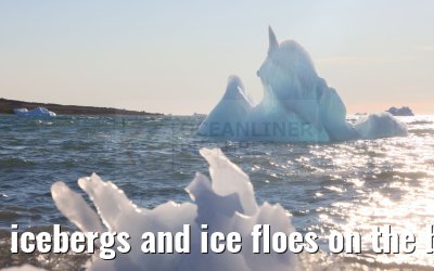icebergs and ice floes on the beach in Qeqertarsuaq 12.08.2024