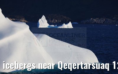 icebergs near Qeqertarsuaq 12.08.2024