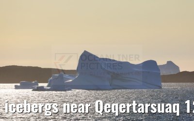 icebergs near Qeqertarsuaq 12.08.2024