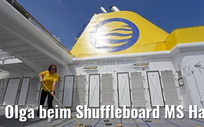 Olga beim Shuffleboard MS Hamburg 31.01.2016