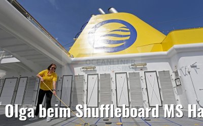 Olga beim Shuffleboard MS Hamburg 31.01.2016