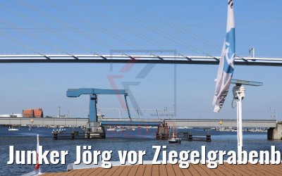 Junker Jörg vor Ziegelgrabenbrücke und Rügenbrücke 07.08.2020