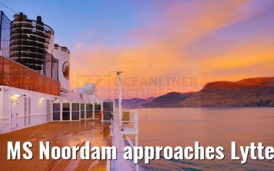 MS Noordam approaches Lyttelton Christchurch
