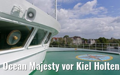 Ocean Majesty vor Kiel Holtenau 03.06.2015