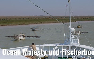 Ocean Majesty und Fischerboote Guadalquivir 27.05.2015
