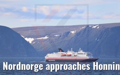 Nordnorge approaches Honningsvag 23.06.2022