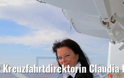 Kreuzfahrtdirektorin Claudia Nündel MS Ocean Majesty 09.05.2017