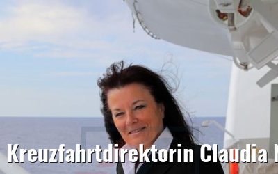 Kreuzfahrtdirektorin Claudia Nündel MS Ocean Majesty 09.05.2017
