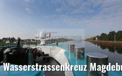 Wasserstrassenkreuz Magdeburg MS Saxonia auf Kanalbrücke 16.10.2016
