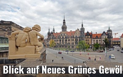 Blick auf Neues Grünes Gewölbe und Hausmannsturm Dresden 20.10.2016