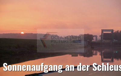 Sonnenaufgang an der Schleuse Niegripp 23.10.2016