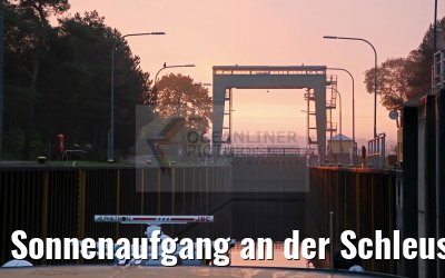 Sonnenaufgang an der Schleuse Niegripp 23.10.2016