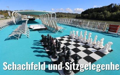 Schachfeld und Sitzgelegenheiten Sonnendeck MS Sofia