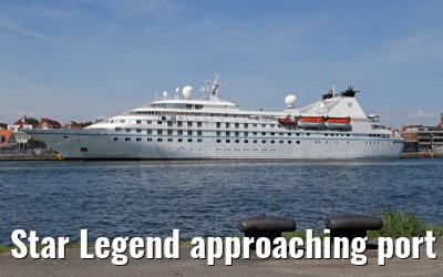 Star Legend approaching port of Travemuende 01. August 2015